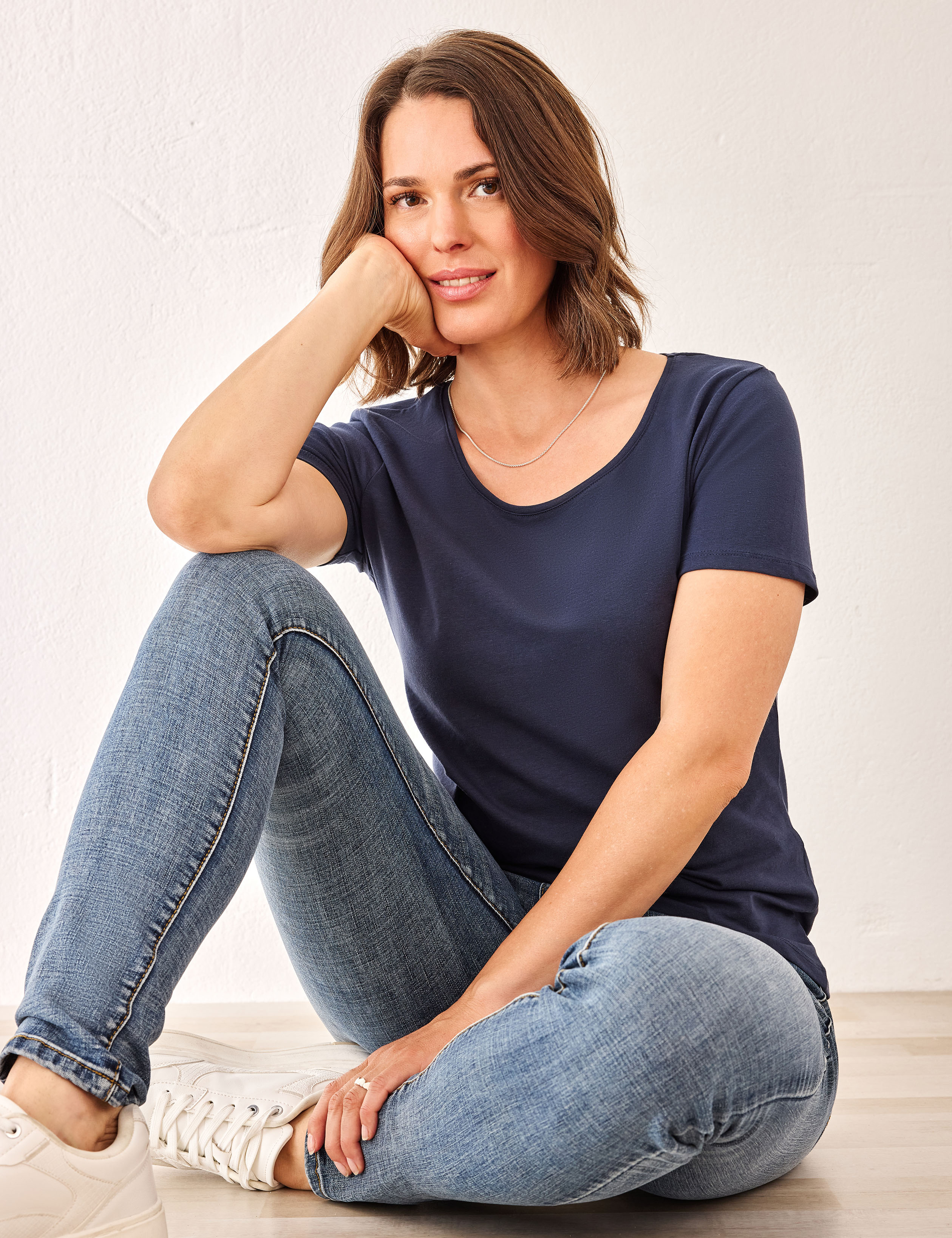 Basic T-Shirt Baumwolle Modell LEA