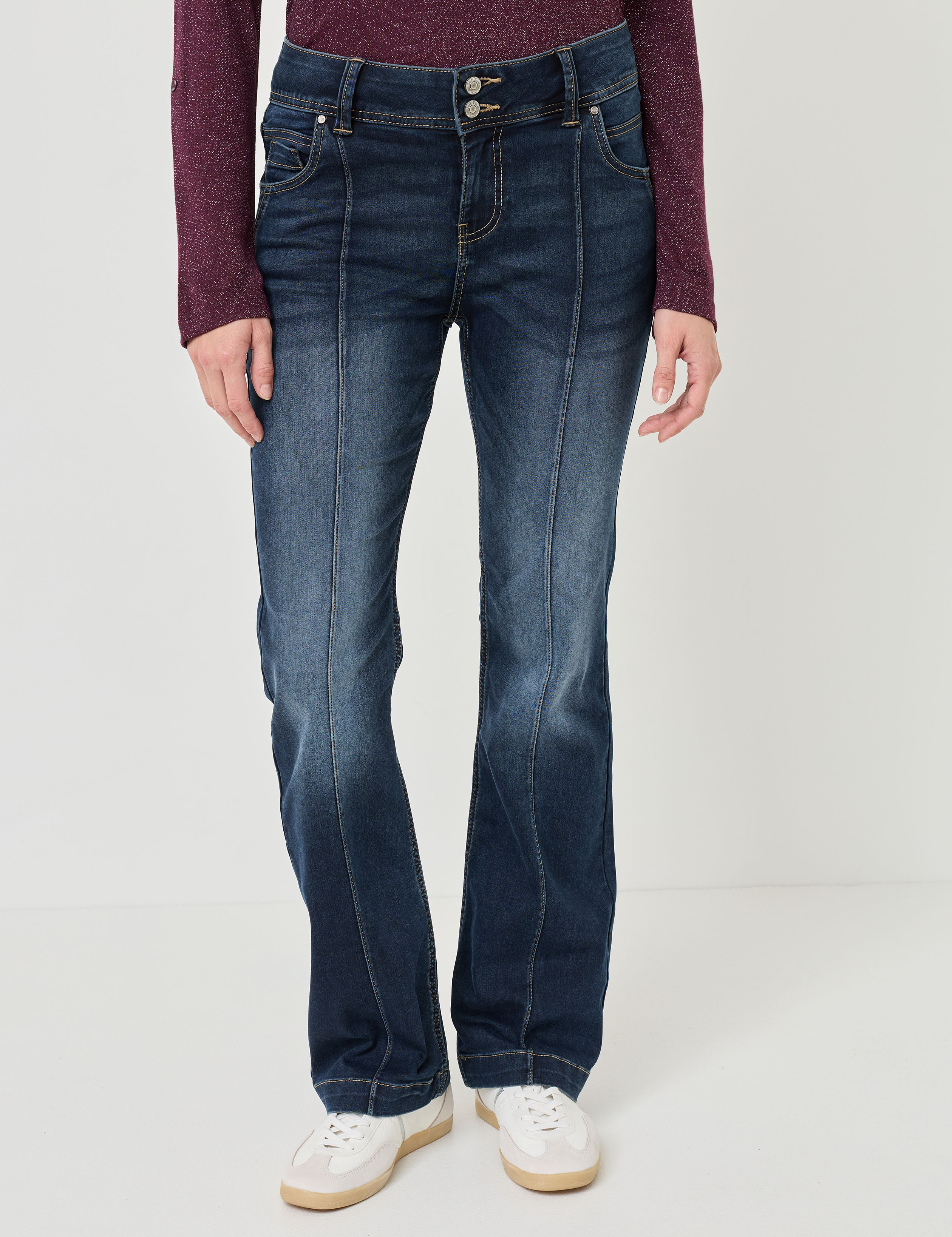 Bootcut Jeans, mittlere Leibhöhe