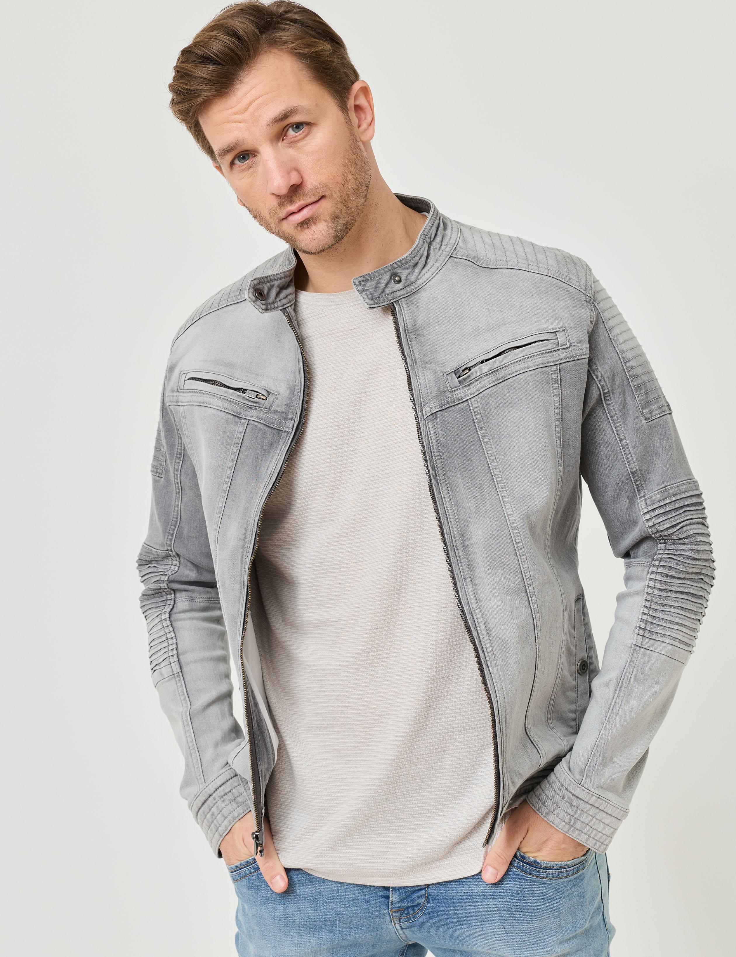 Jeansjacke im Biker-Look