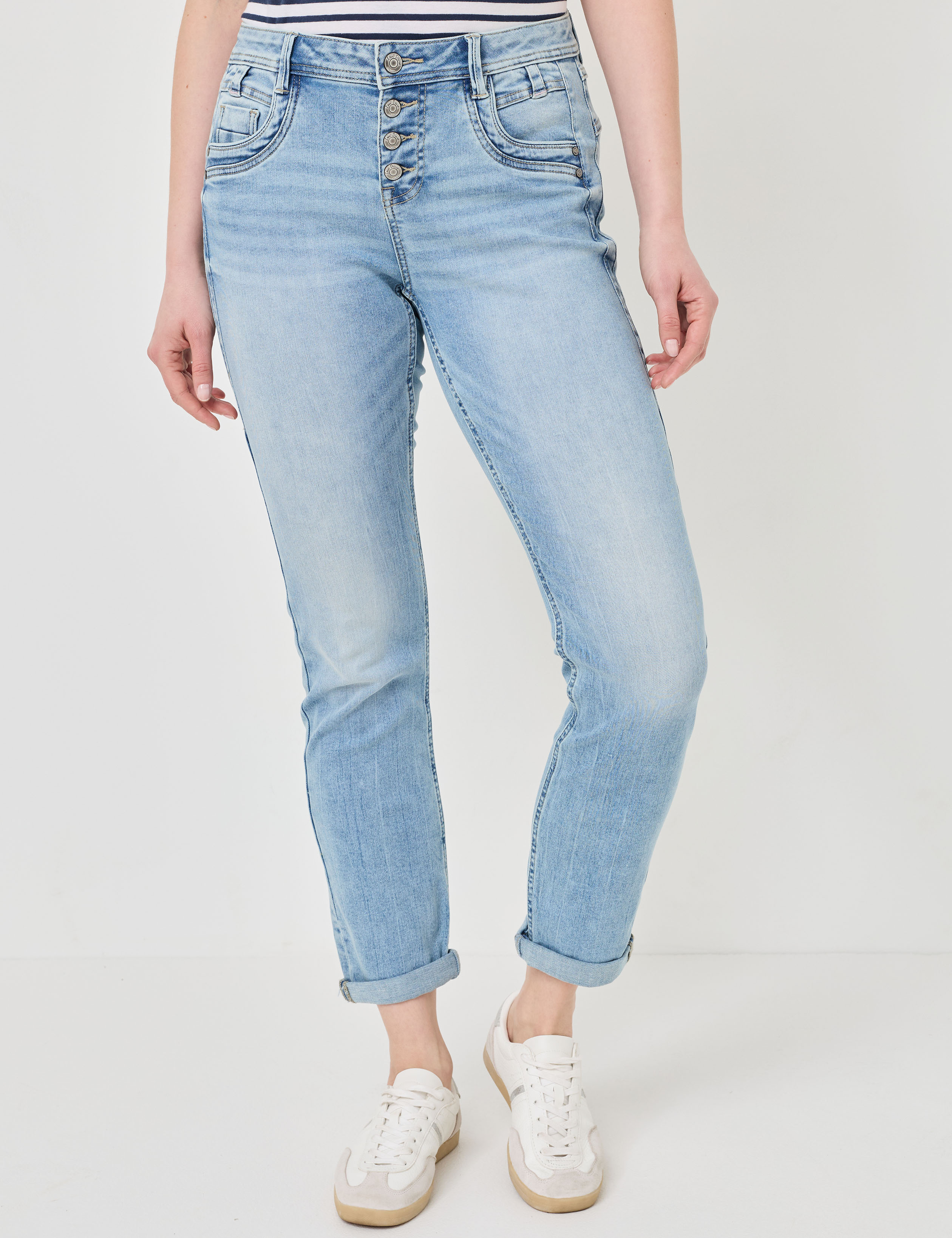 Slim Fit Jeans mit Knopfleiste