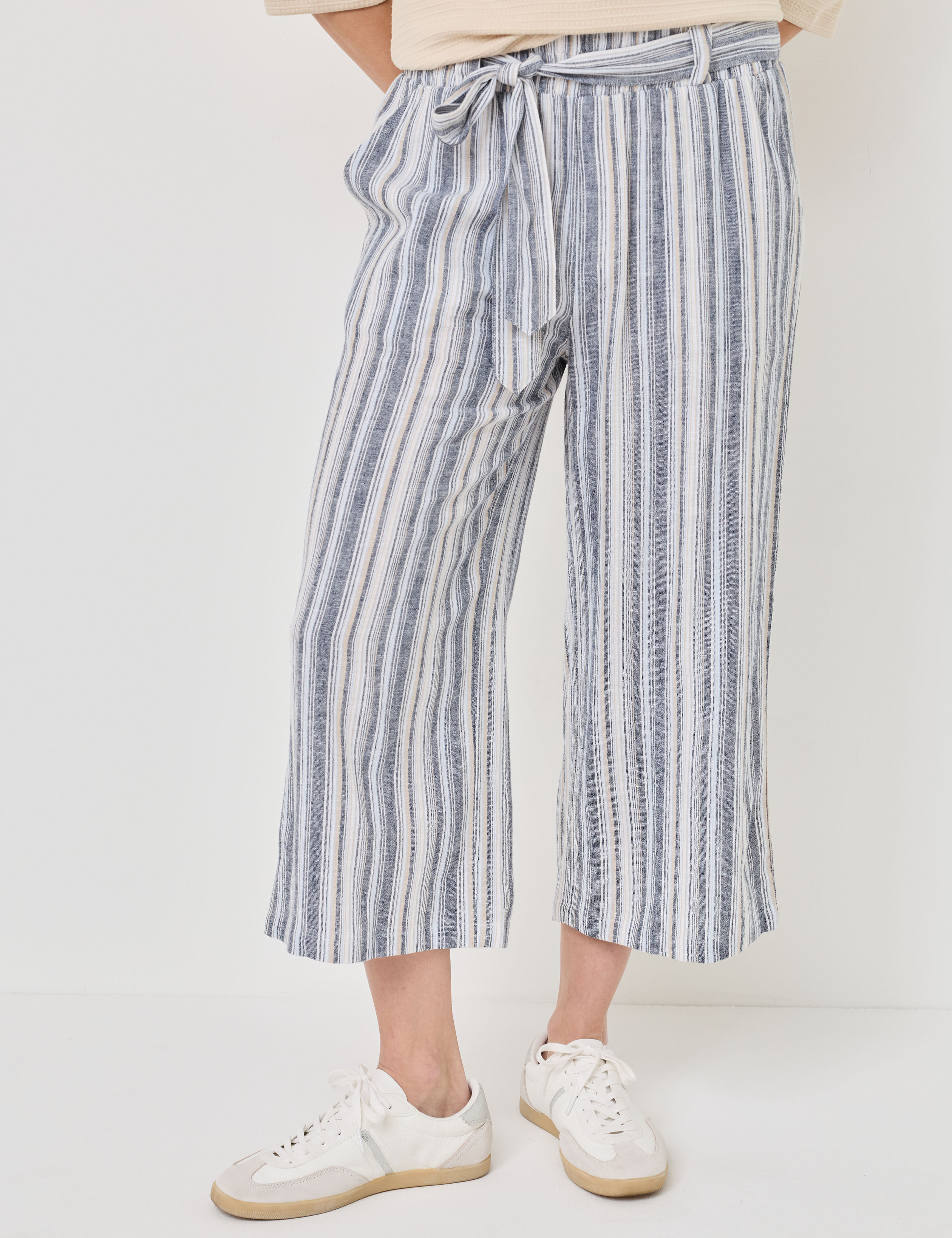 Gestreifte Culotte aus Leinen-Mix