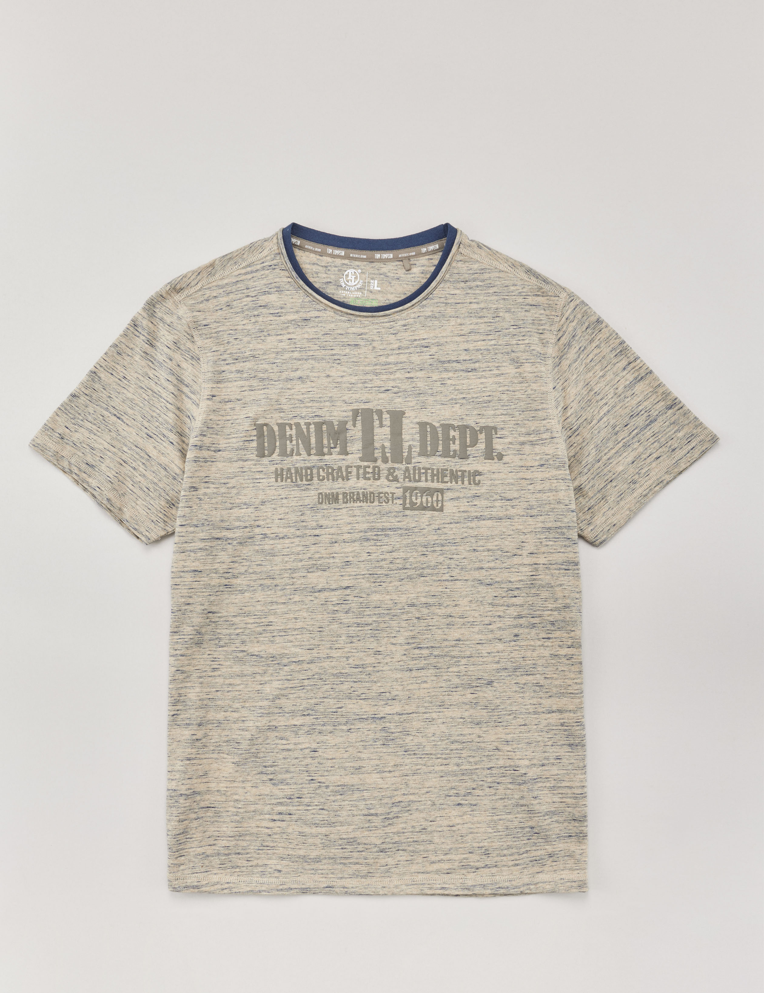 Modisches T-Shirt mit Frontprint