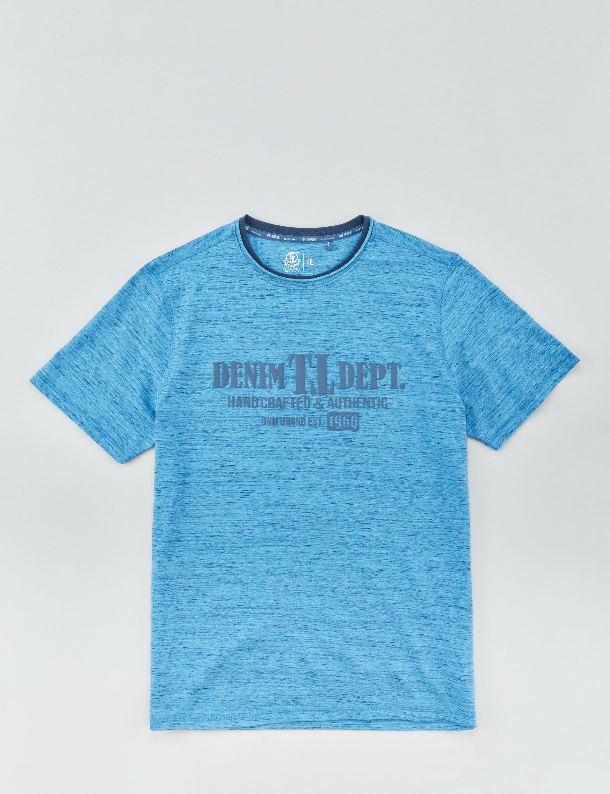 Modisches T-Shirt mit Frontprint