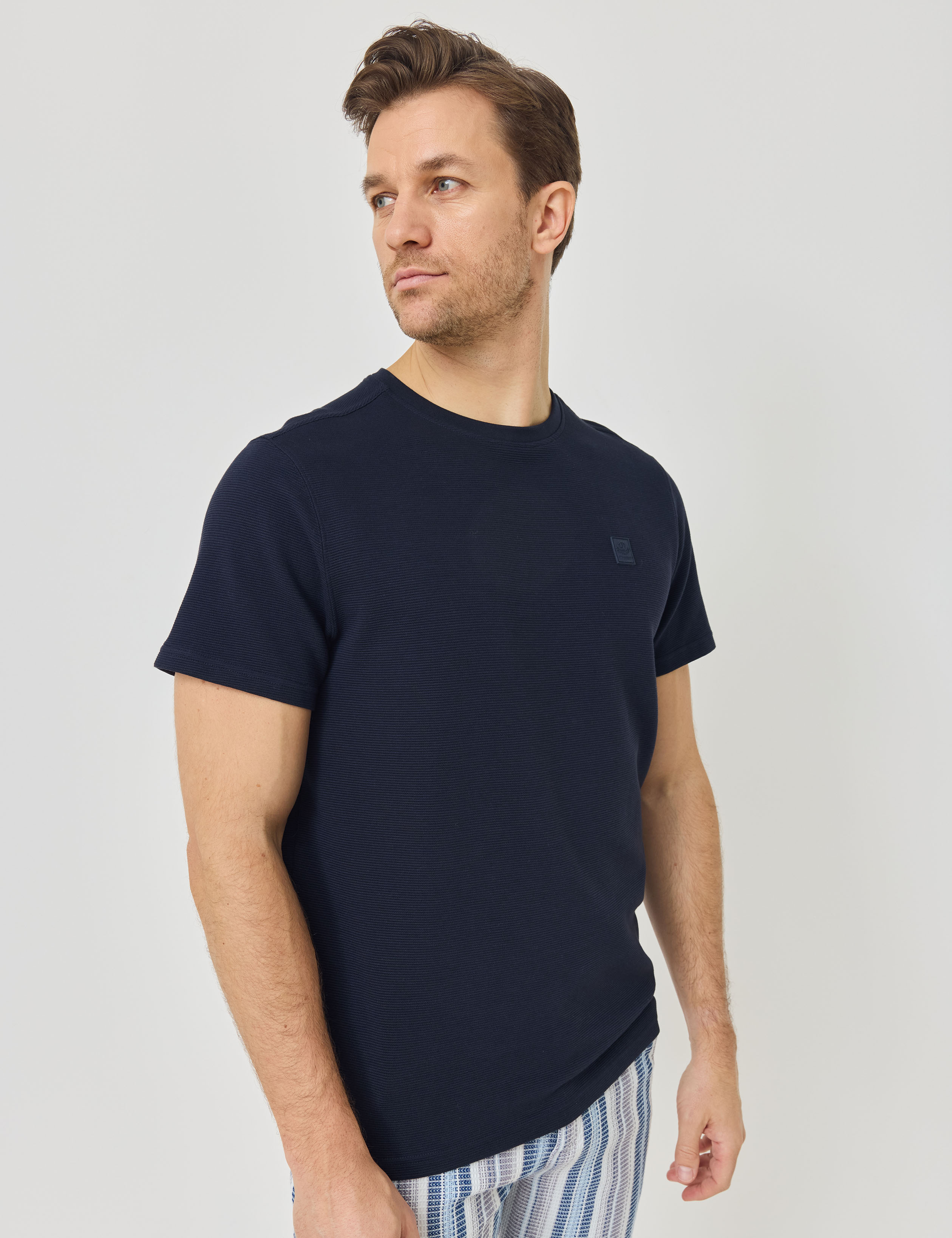 Softes T-Shirt mit Streifenstruktur