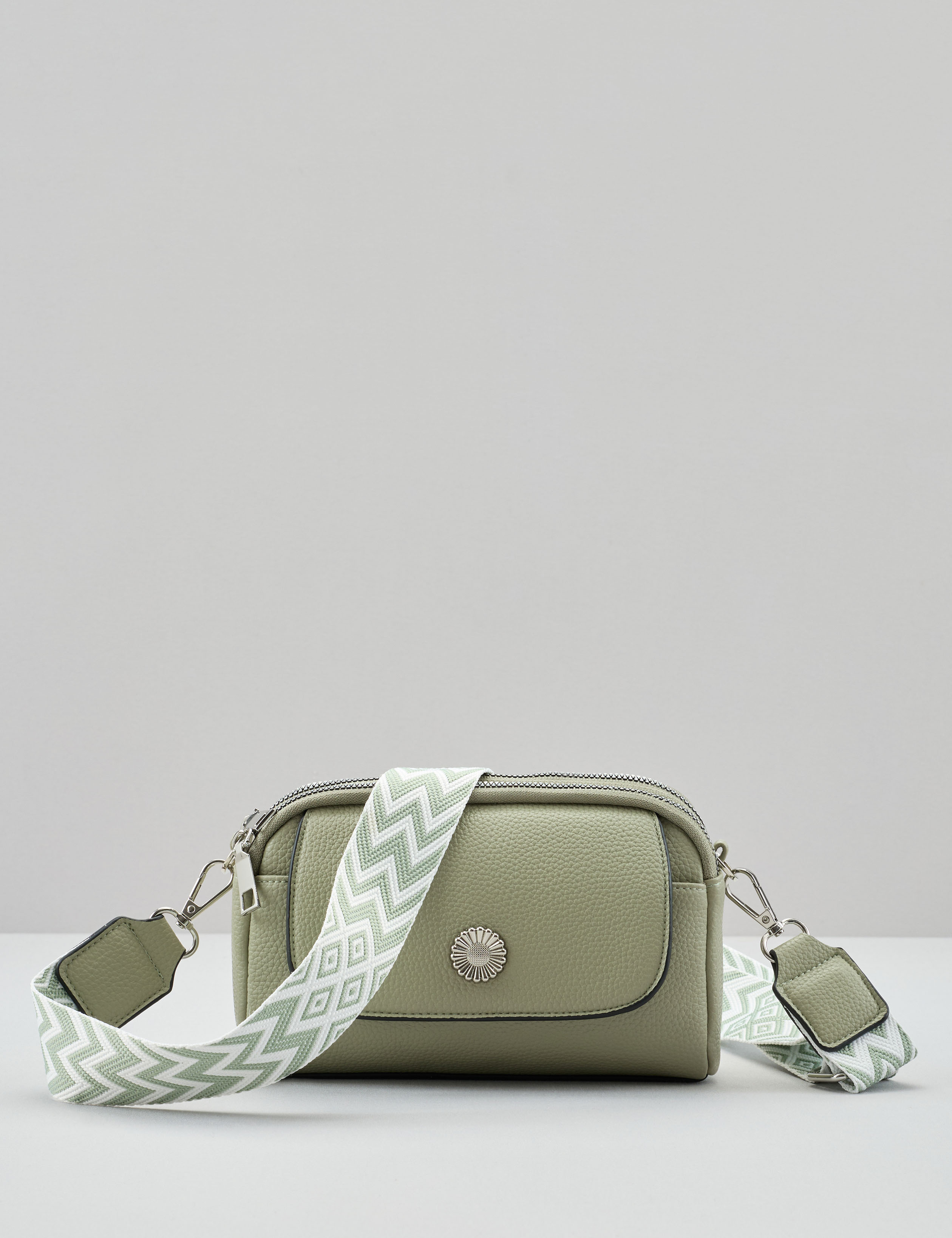 Kleine Crossbody-Bag, Kontrastgurt