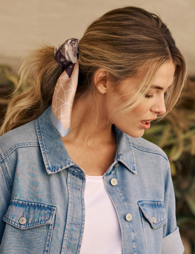 Must Have: Seidiges Nicki-Tuch