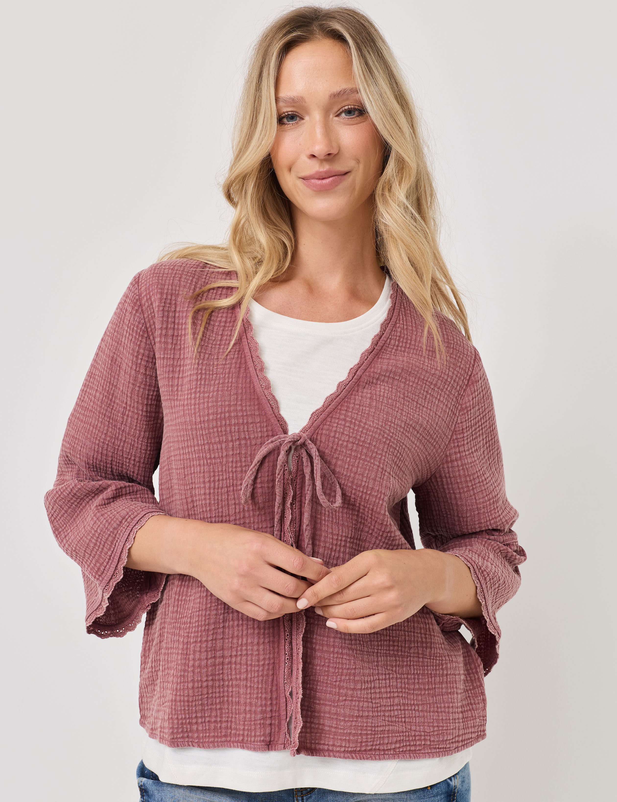 Musselin-Blusenjacke mit Spitze
