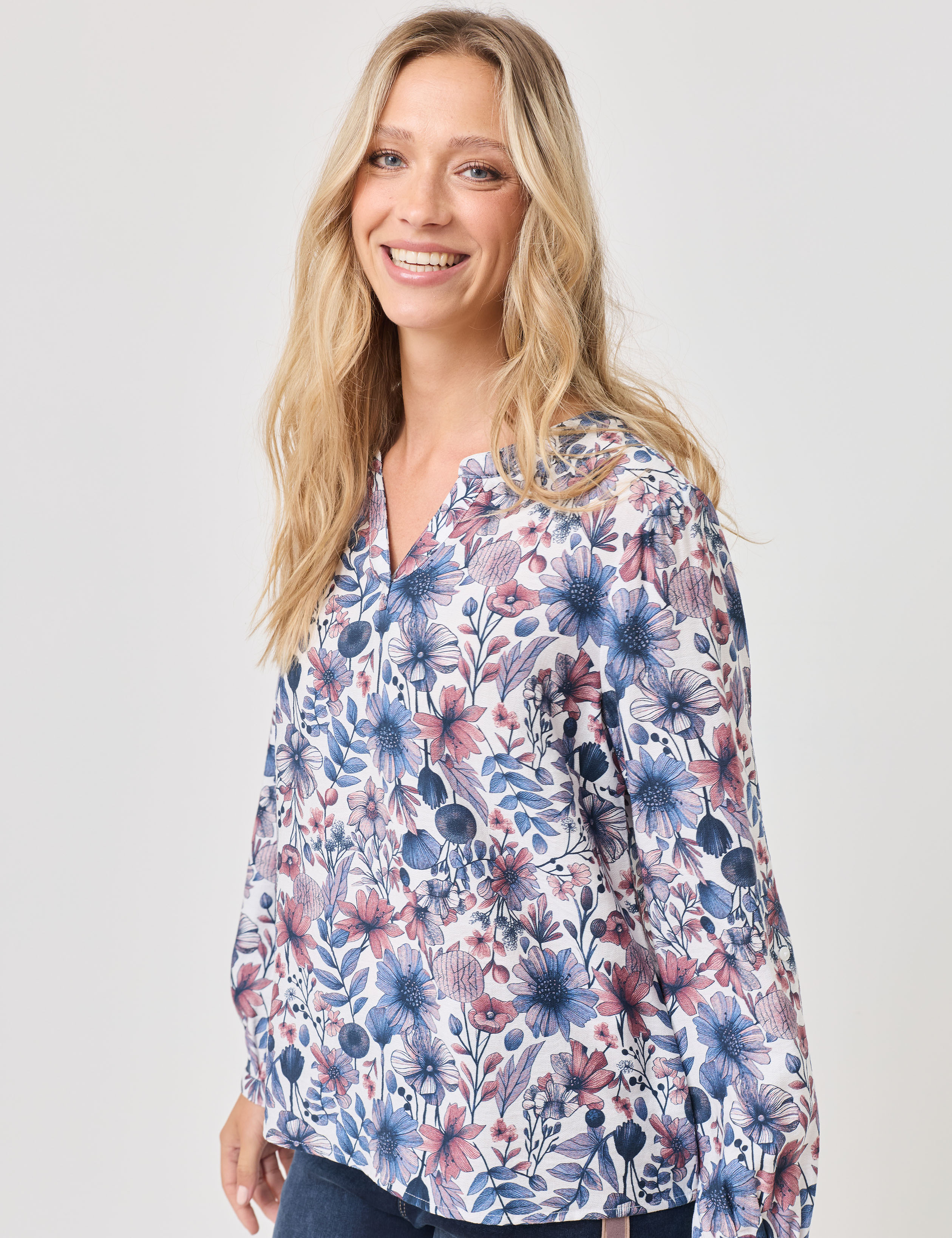 Bluse mit schönem Blumenmuster