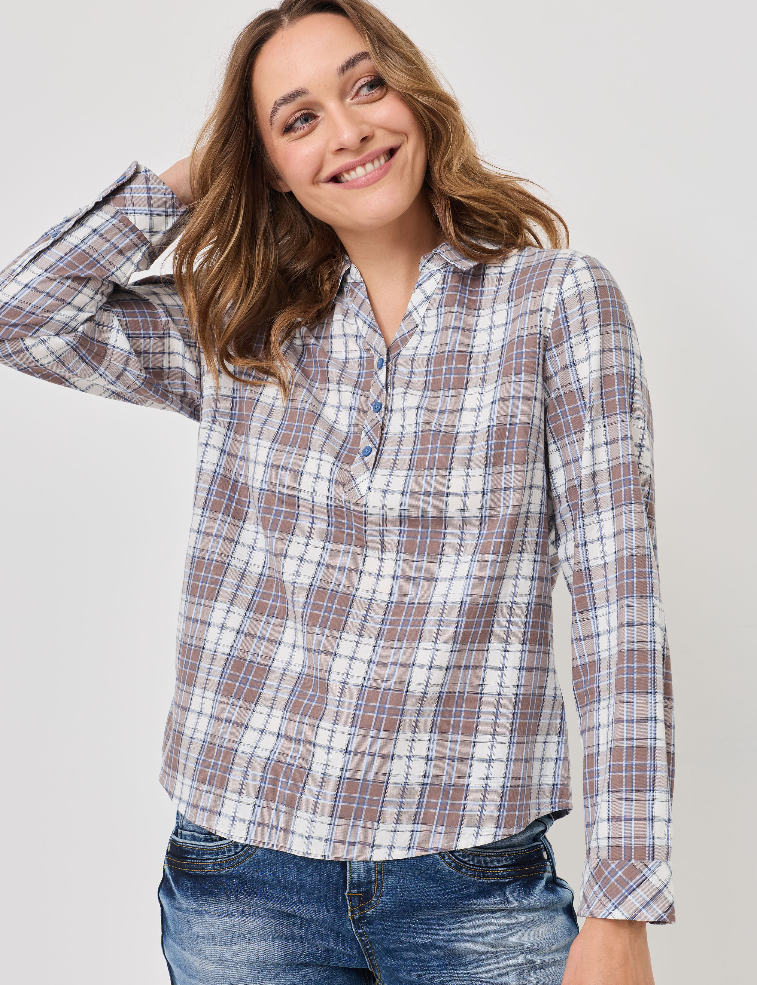 Karobluse mit kurzer Knopfleiste