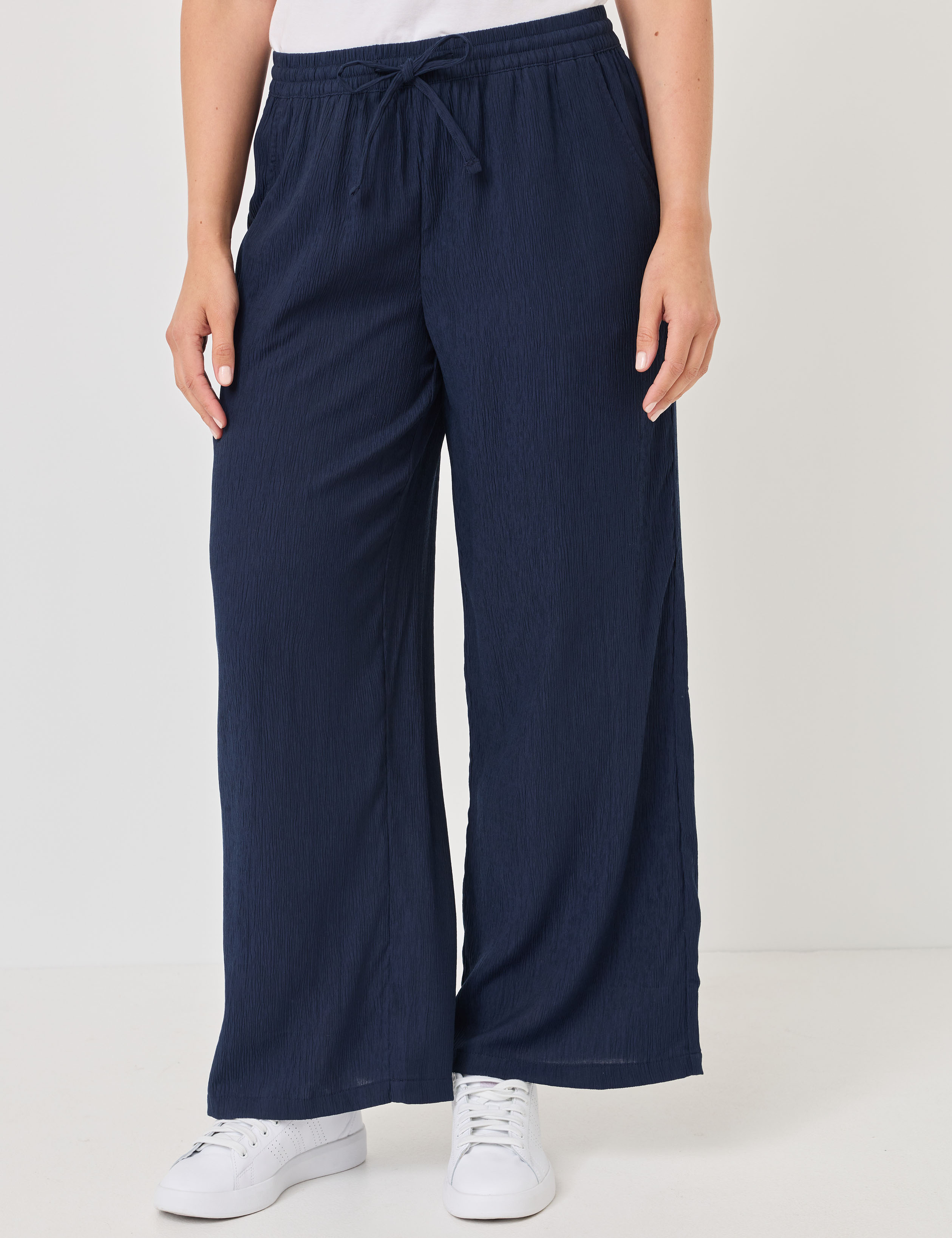 Leichte Hose in Crincle-Optik