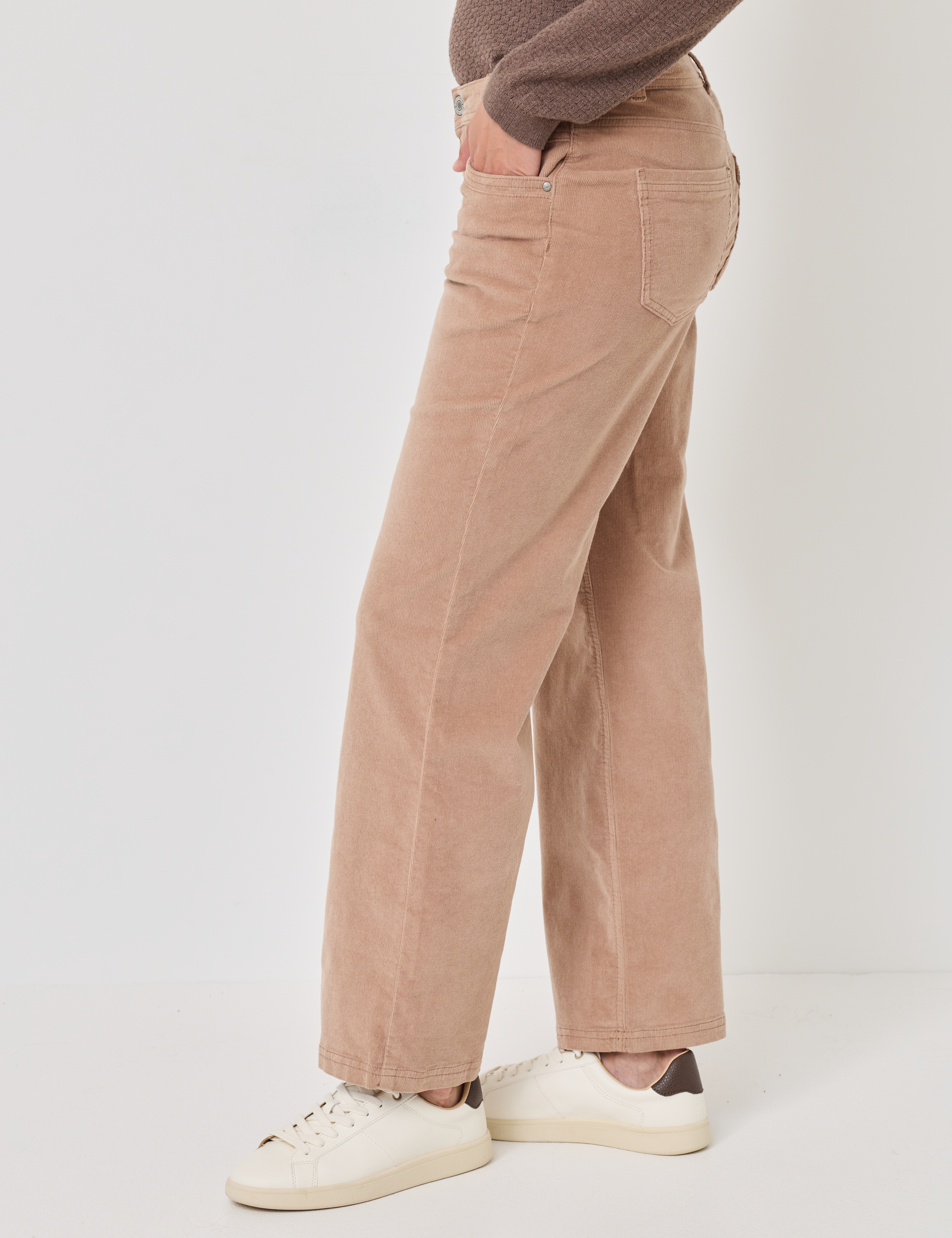 Wide Leg Hose aus weichem Cord