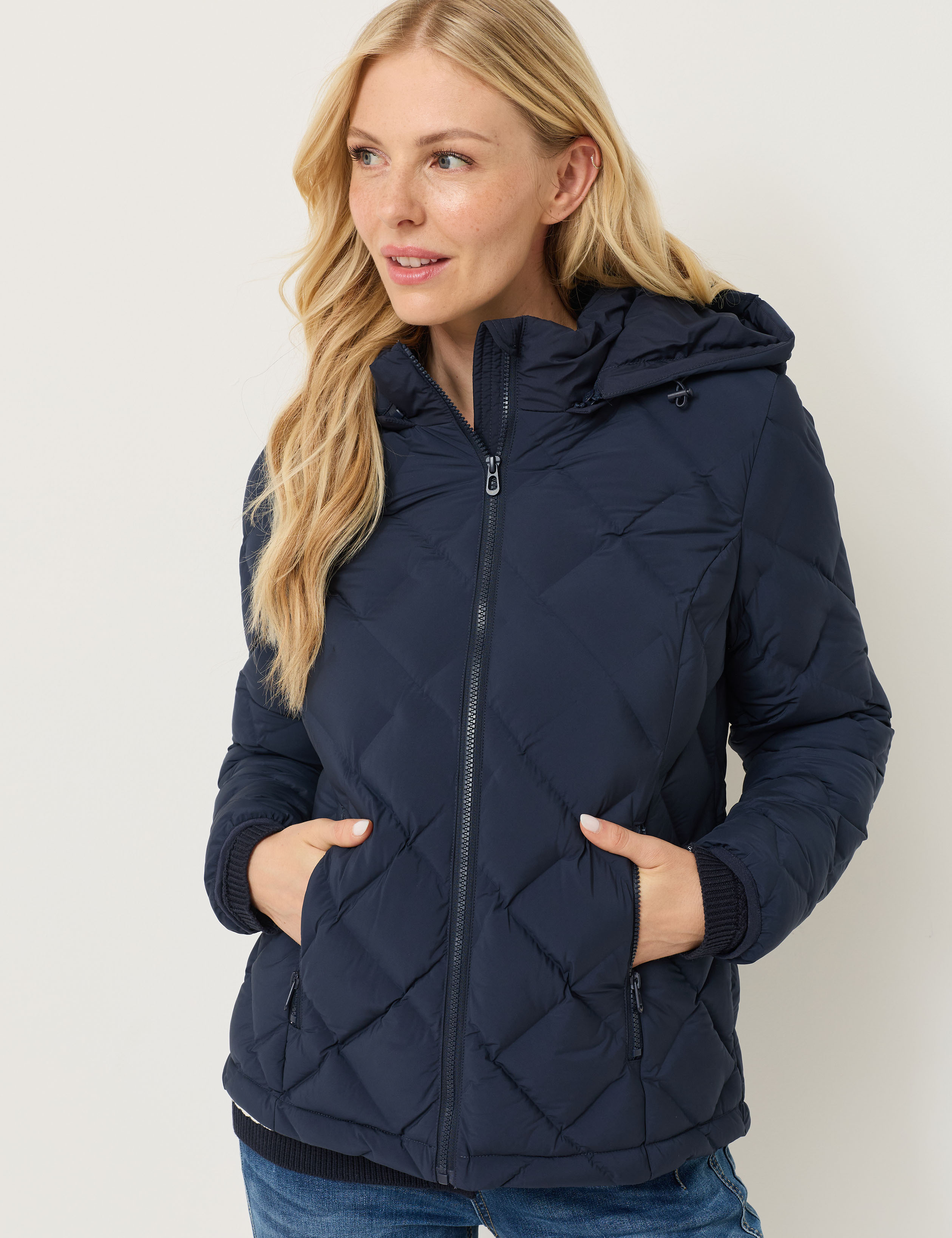 Leichte Steppjacke mit Kapuze