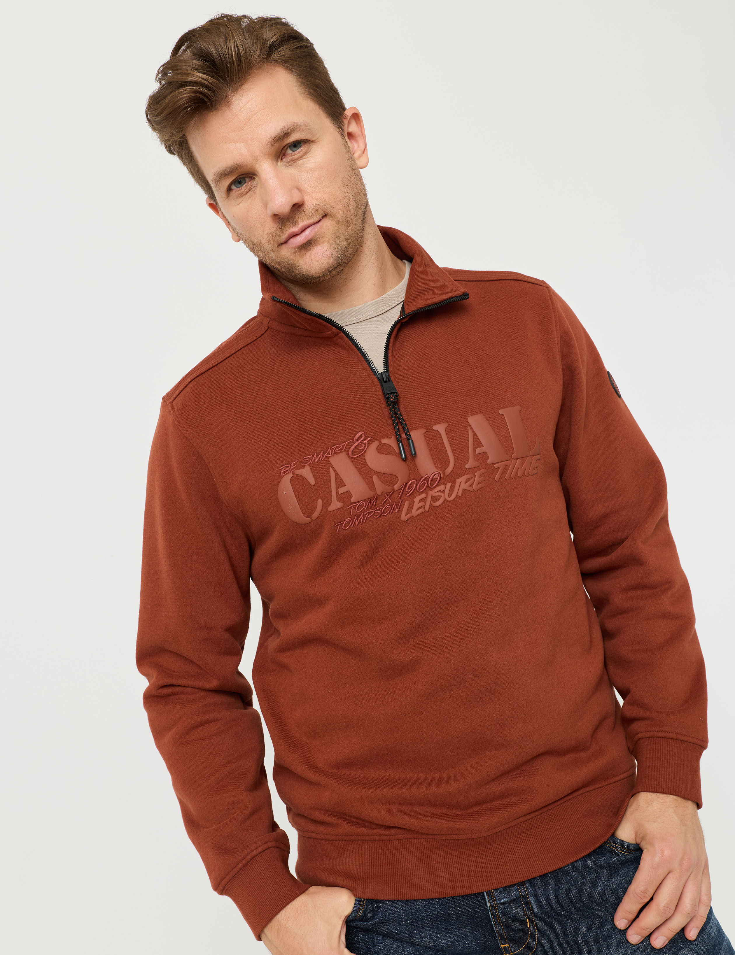 Sweatshirt