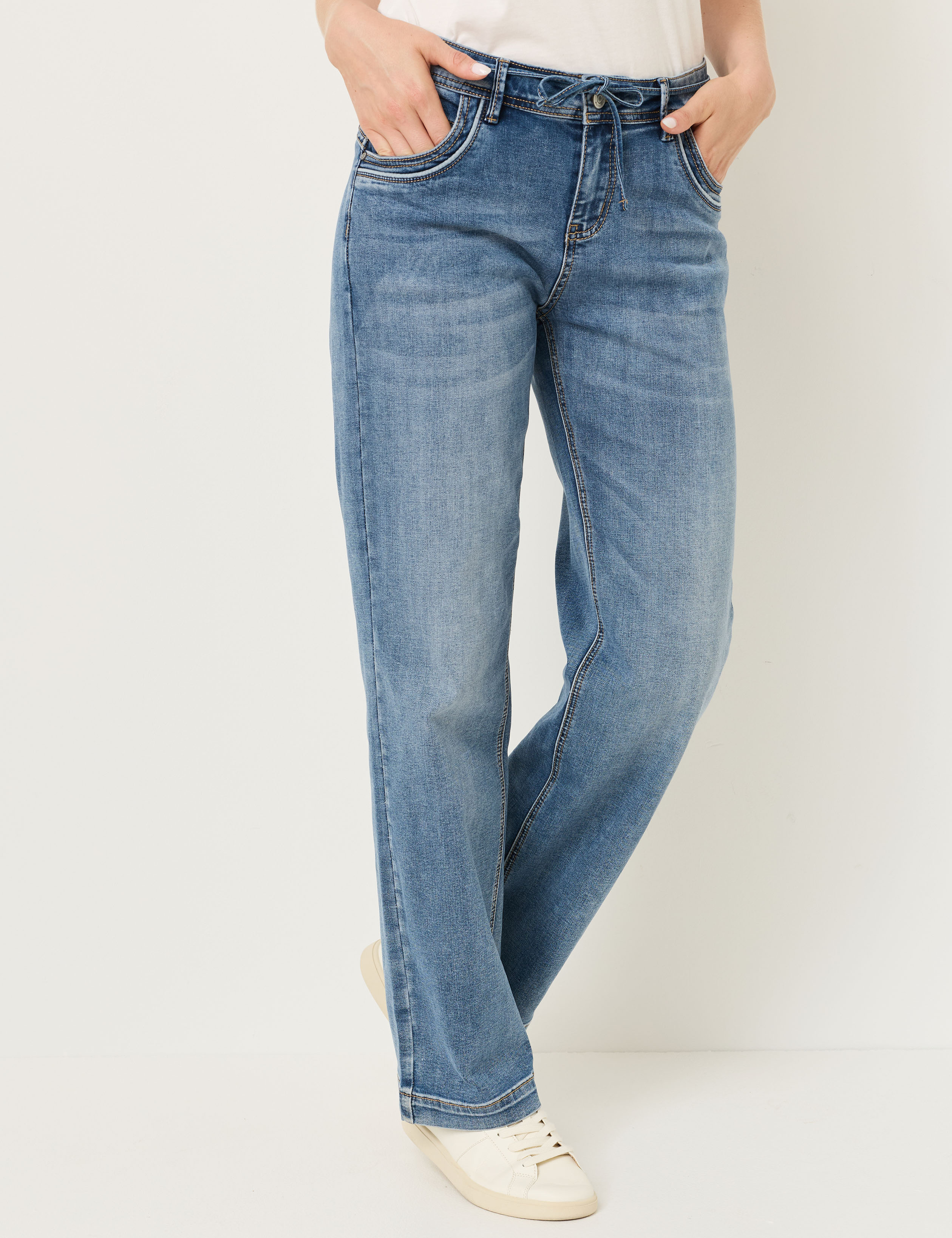 Jeans Wide Leg, mit Gürtel-Bändchen