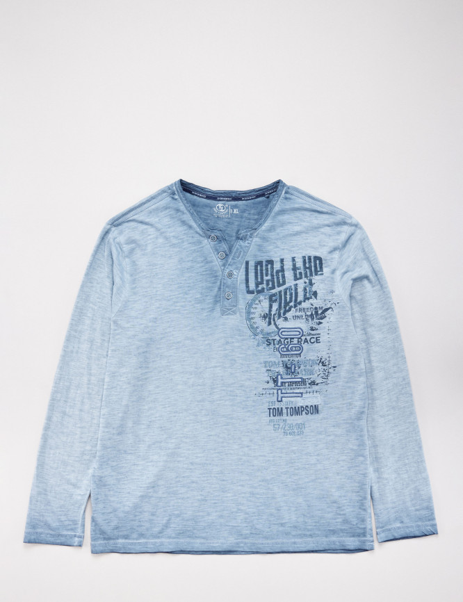 Laid Goods Front View