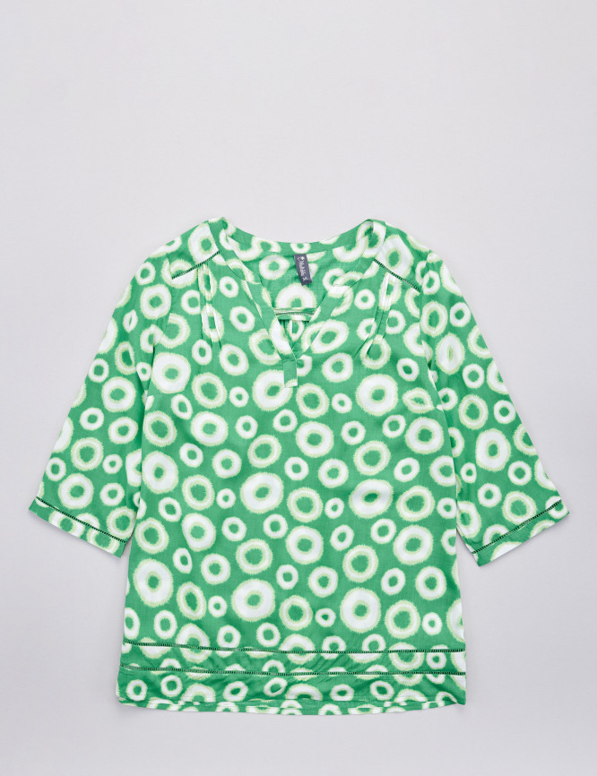 Laid Goods Front View