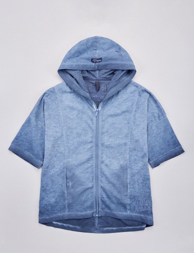 Laid Goods Front View