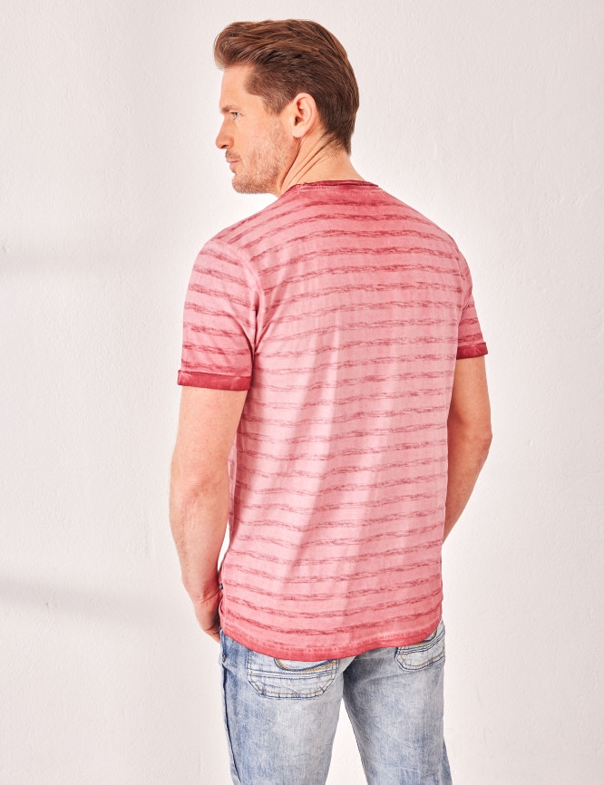 Model Back View
