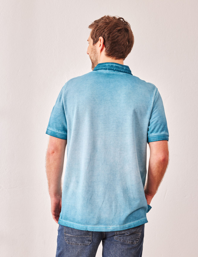 Model Back View