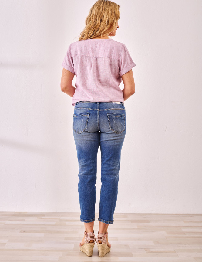 Model Back View