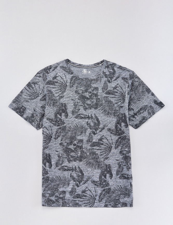 Laid Goods Front View