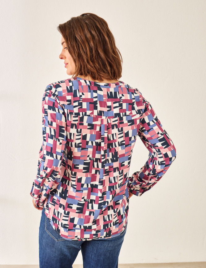 Model Back View