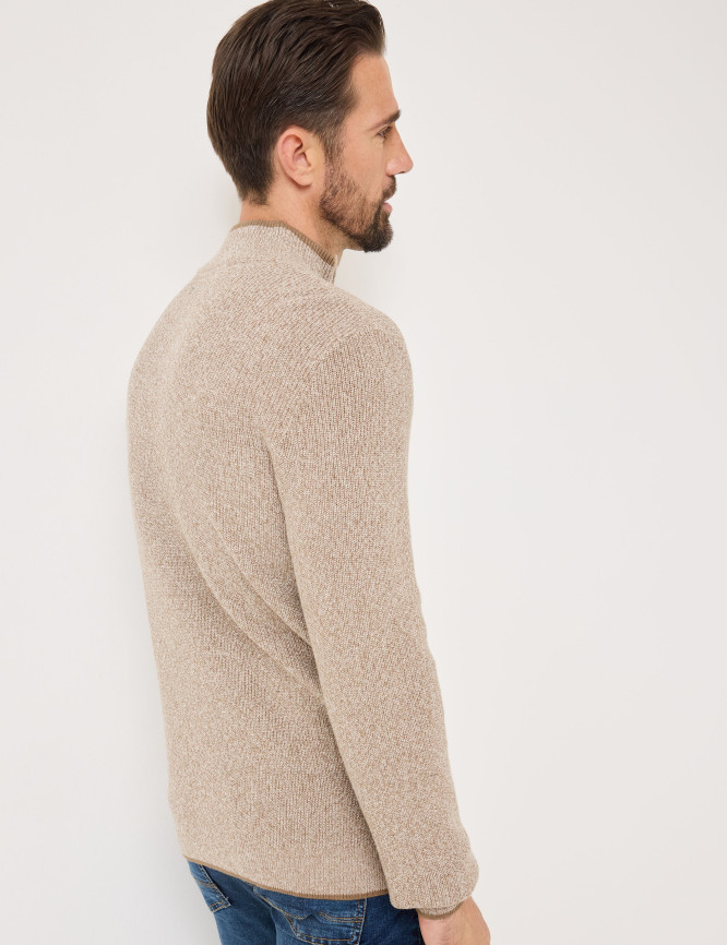 Model Back View