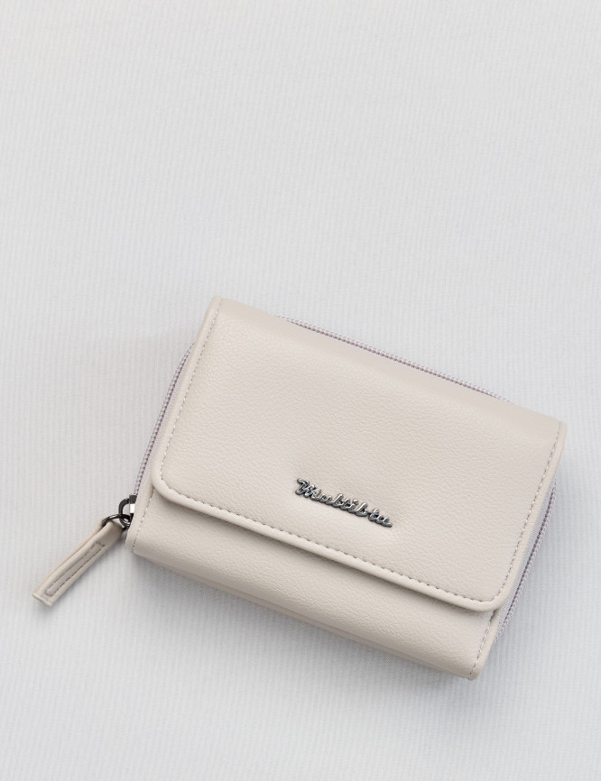 Laid Goods Front View