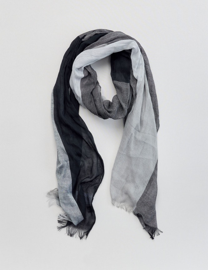 Laid Goods Front View