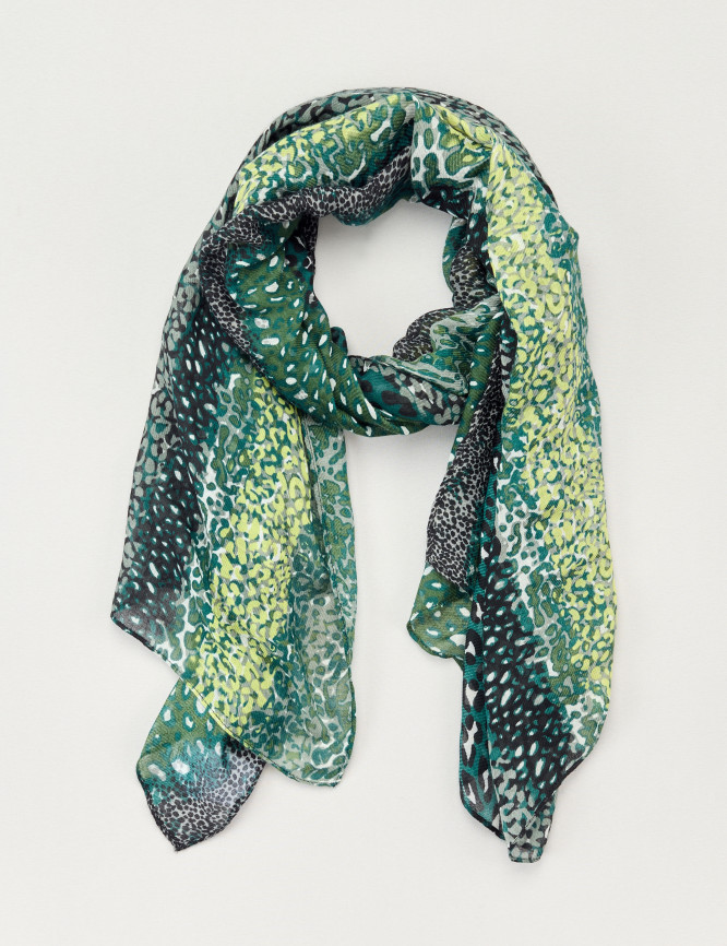 Laid Goods Front View