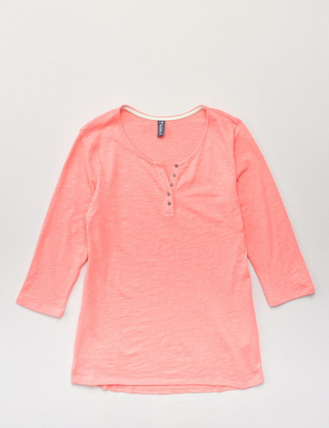 Laid Goods Front View