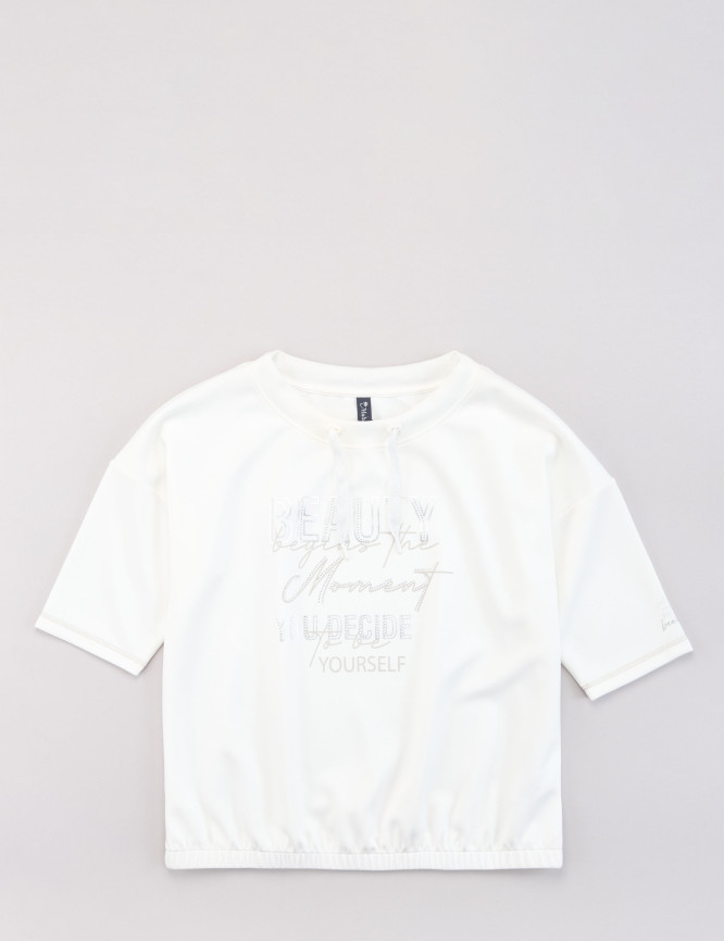 Laid Goods Front View