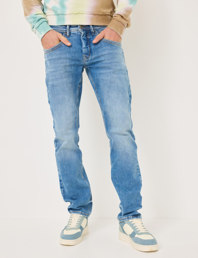 Model Front View