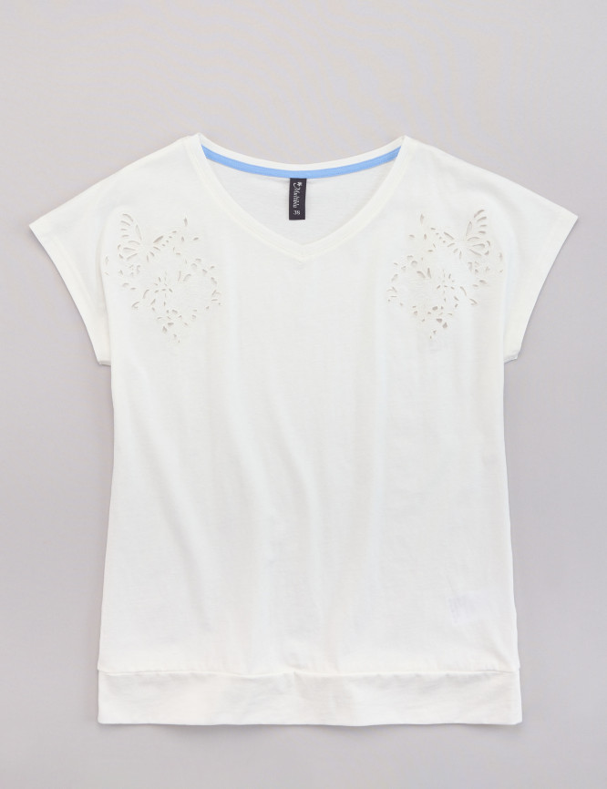 Laid Goods Front View