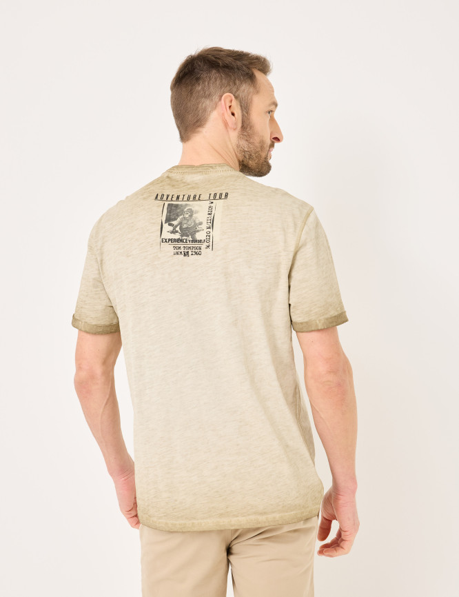 Model Back View