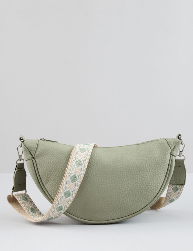 Laid Goods Front View