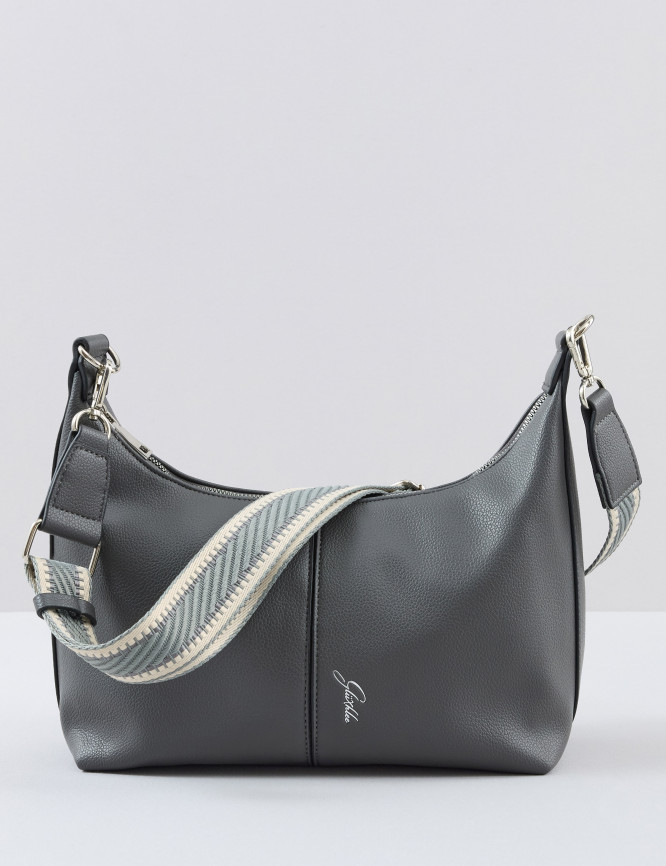 Laid Goods Front View