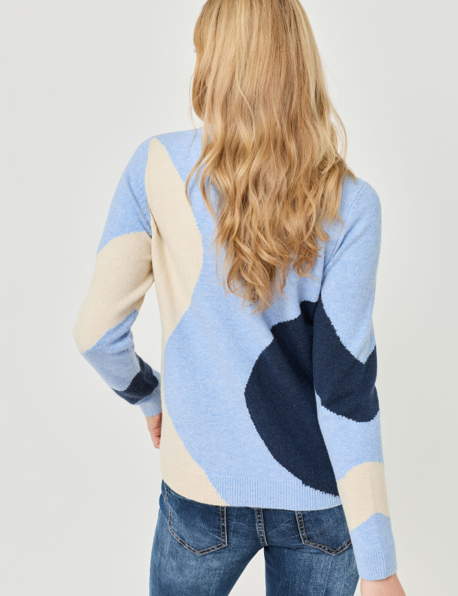 Model Back View