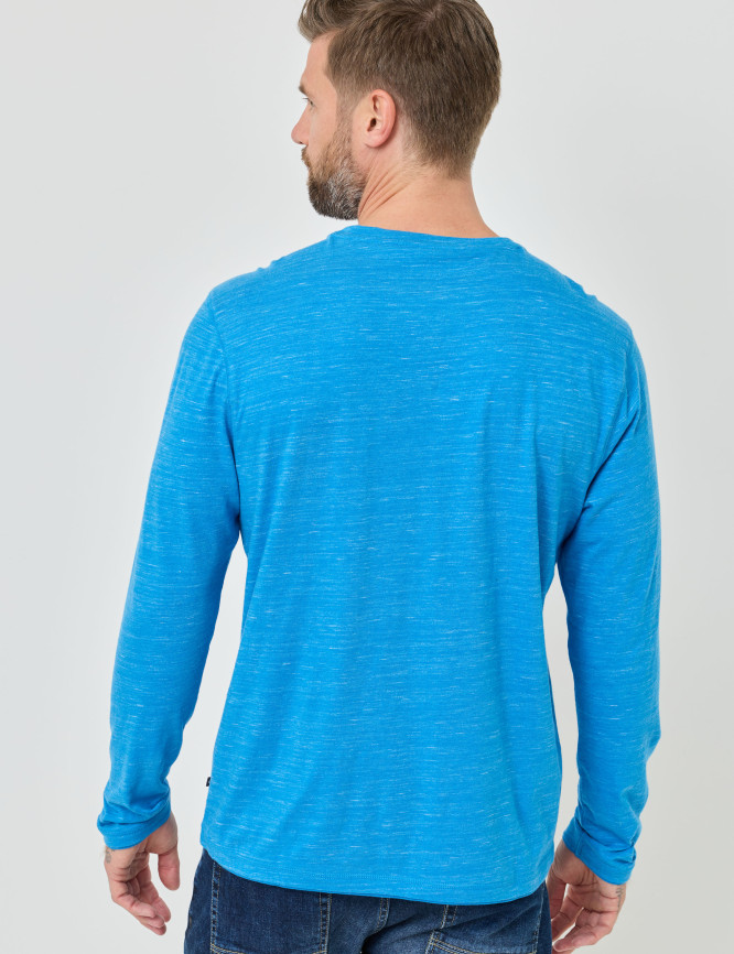 Model Back View