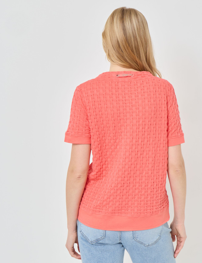 Model Back View