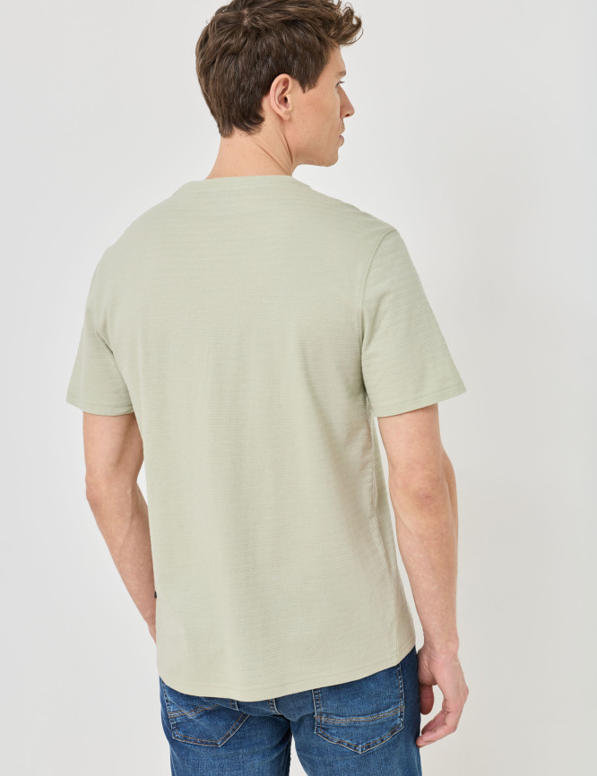 Model Back View