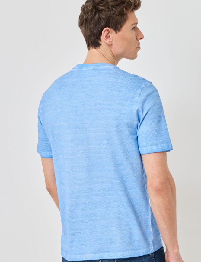 Model Back View