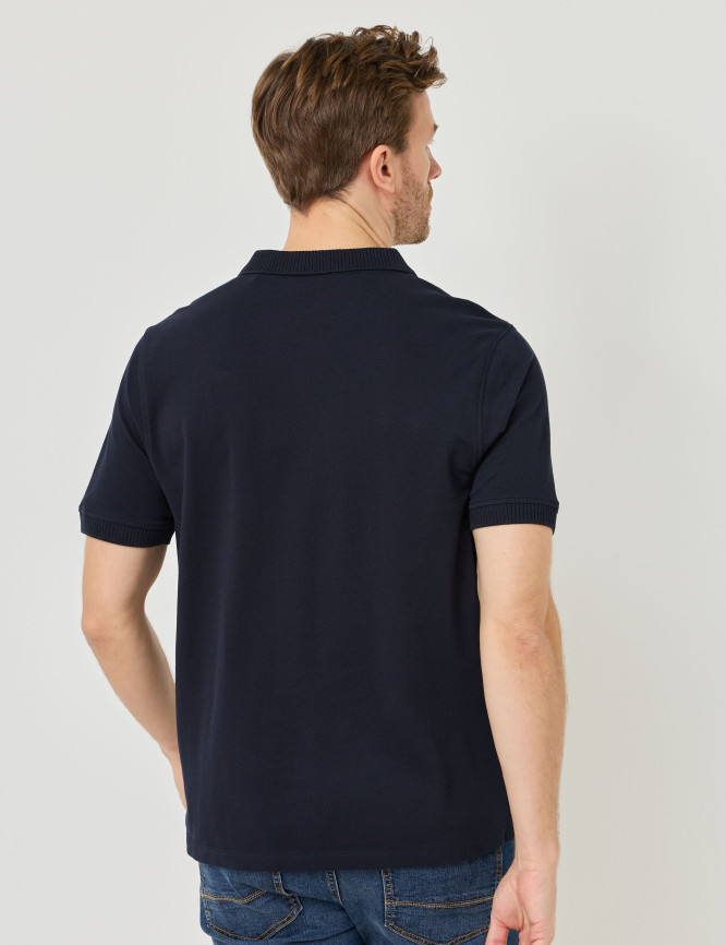 Model Back View
