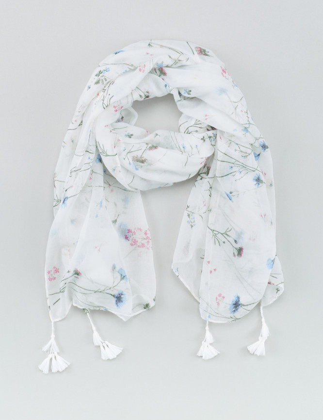 Laid Goods Front View