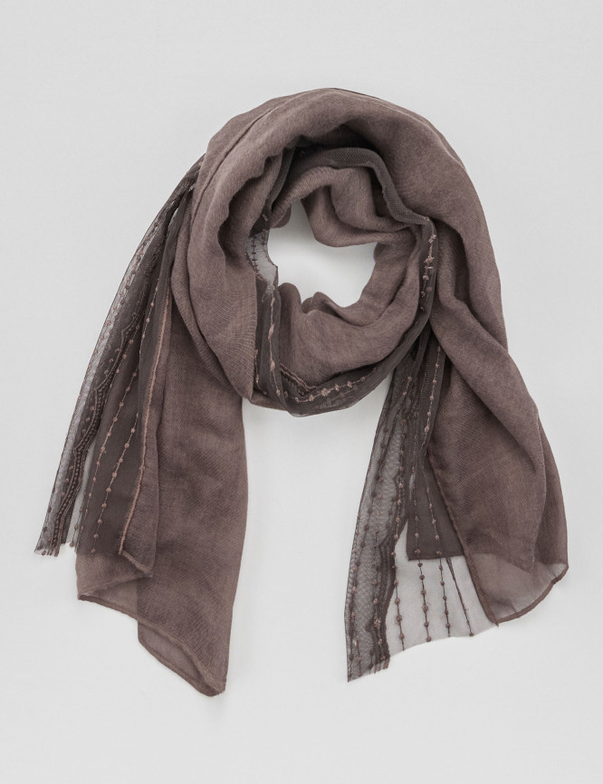 Laid Goods Front View