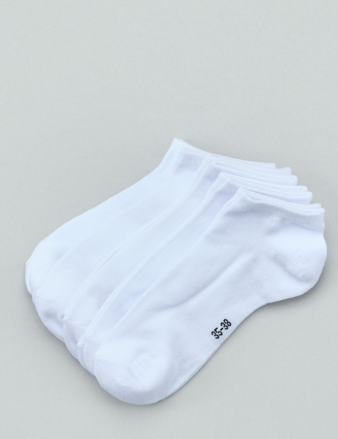 Laid Goods Front View