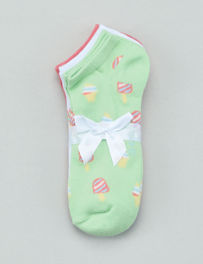 Laid Goods Front View