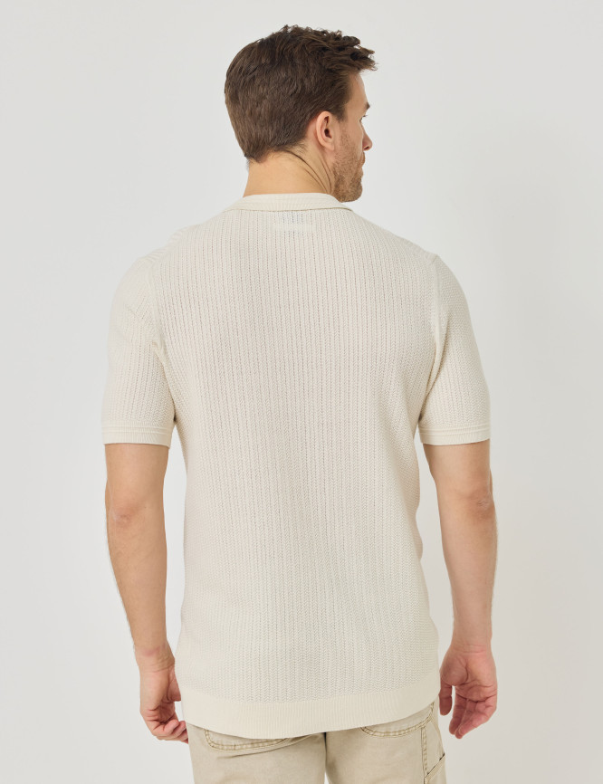 Model Back View