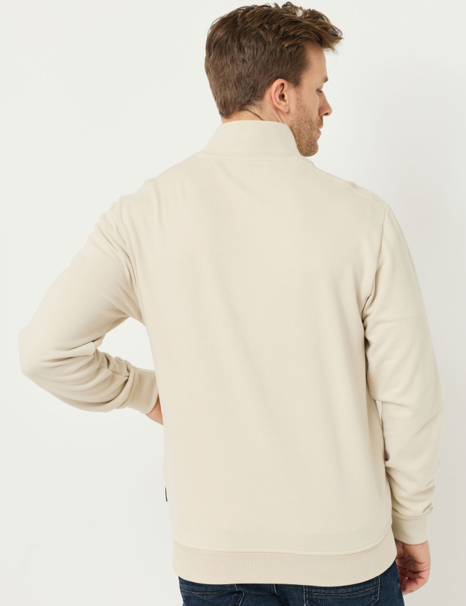 Model Back View
