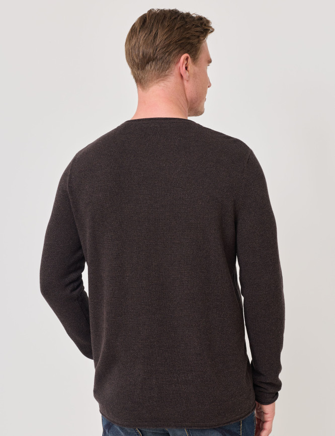 Model Back View